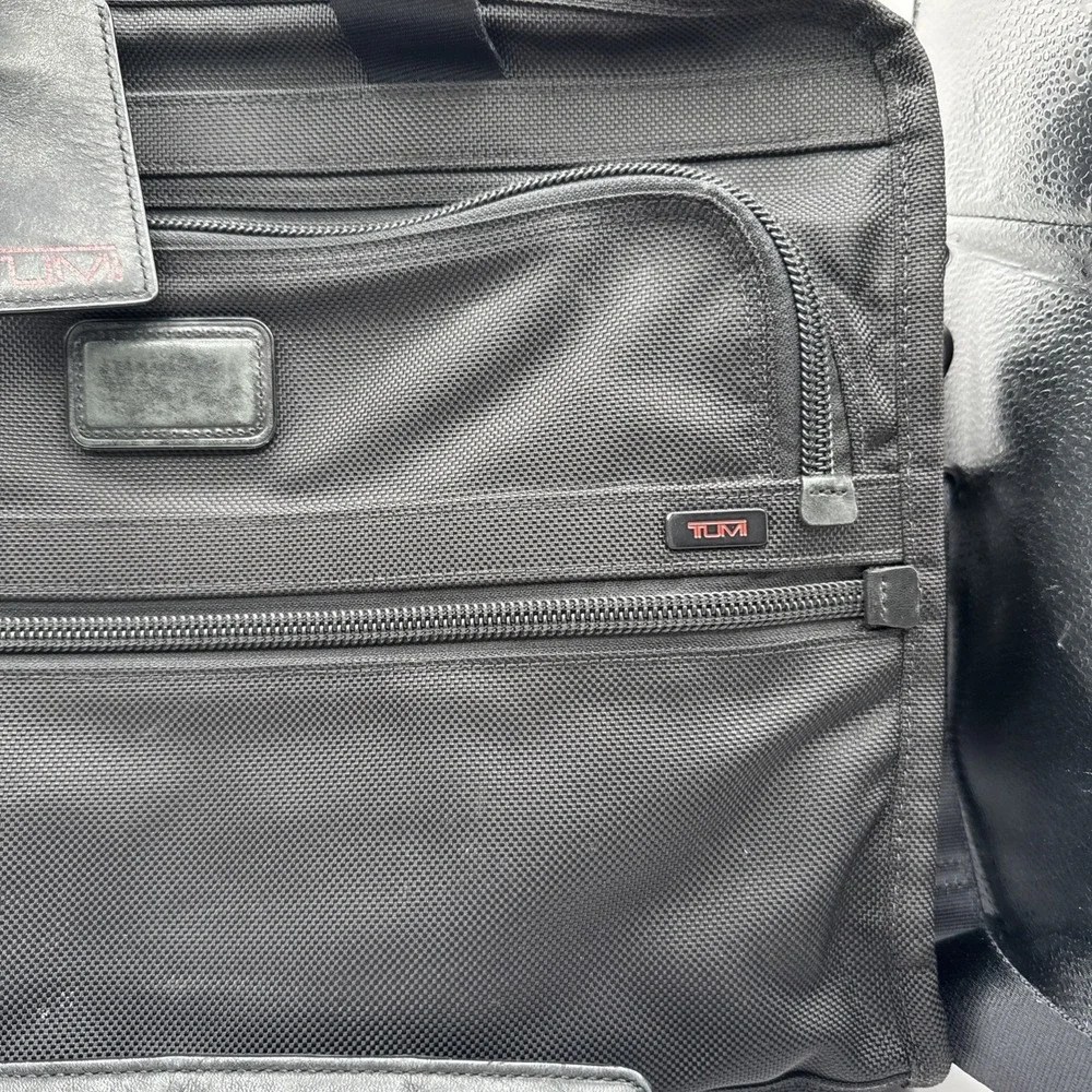 Tumi Alpha 2 Large Screen Portfolio Briefcase Laptop Bag Nylon 26111DH‎